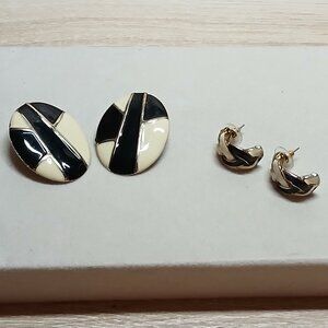 Two Pair of Vintage Fashion Costume Jewelry Metal Black & White Earrings #76W